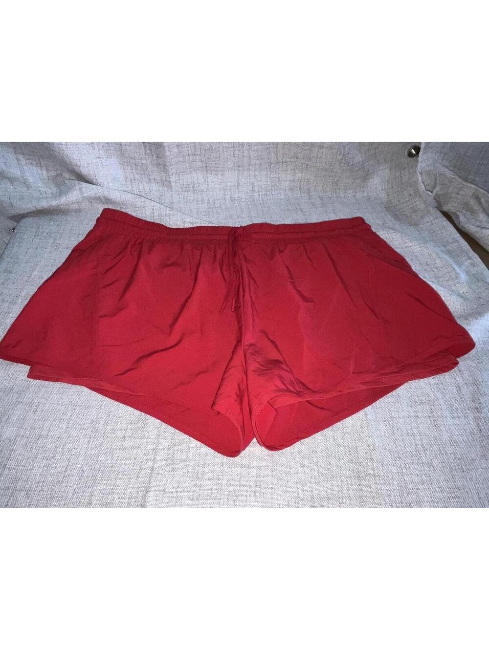 Zyia shorts - red - lined XXXL EUC